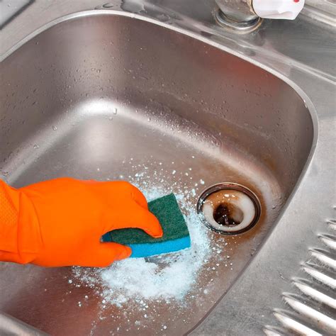 what is the best thing to clean stainless steel sinks